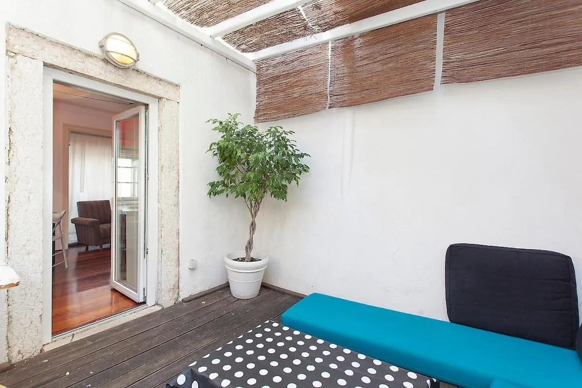 Central Terrace Apartment At Typical Bica And Chiado Lisbon