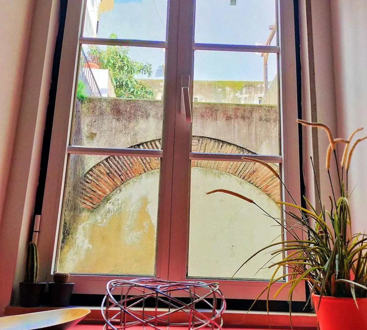 Central Terrace Apartment At Typical Bica And Chiado Lisbon