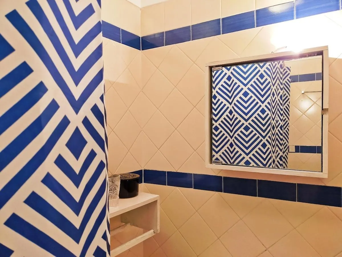 Central Terrace Apartment At Typical Bica And Chiado Lisbon